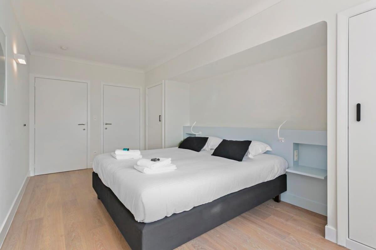 Huswell - Panoramic Seaview Apartment In 'T Zoute Knokke-Heist Exteriör bild