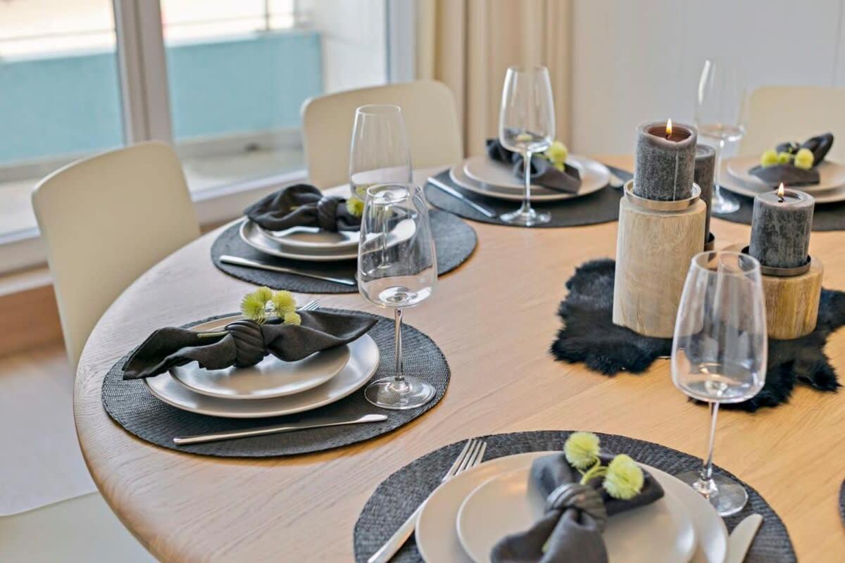 Huswell - Panoramic Seaview Apartment In 'T Zoute Knokke-Heist Exteriör bild