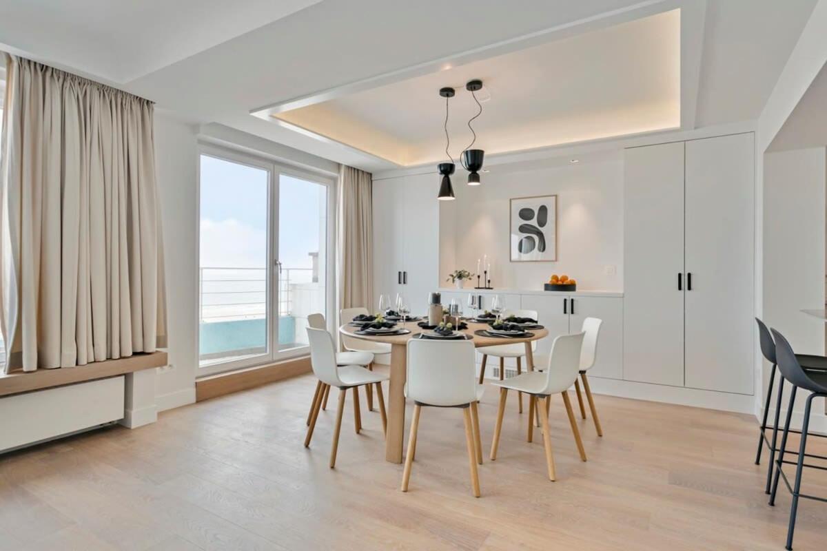 Huswell - Panoramic Seaview Apartment In 'T Zoute Knokke-Heist Exteriör bild