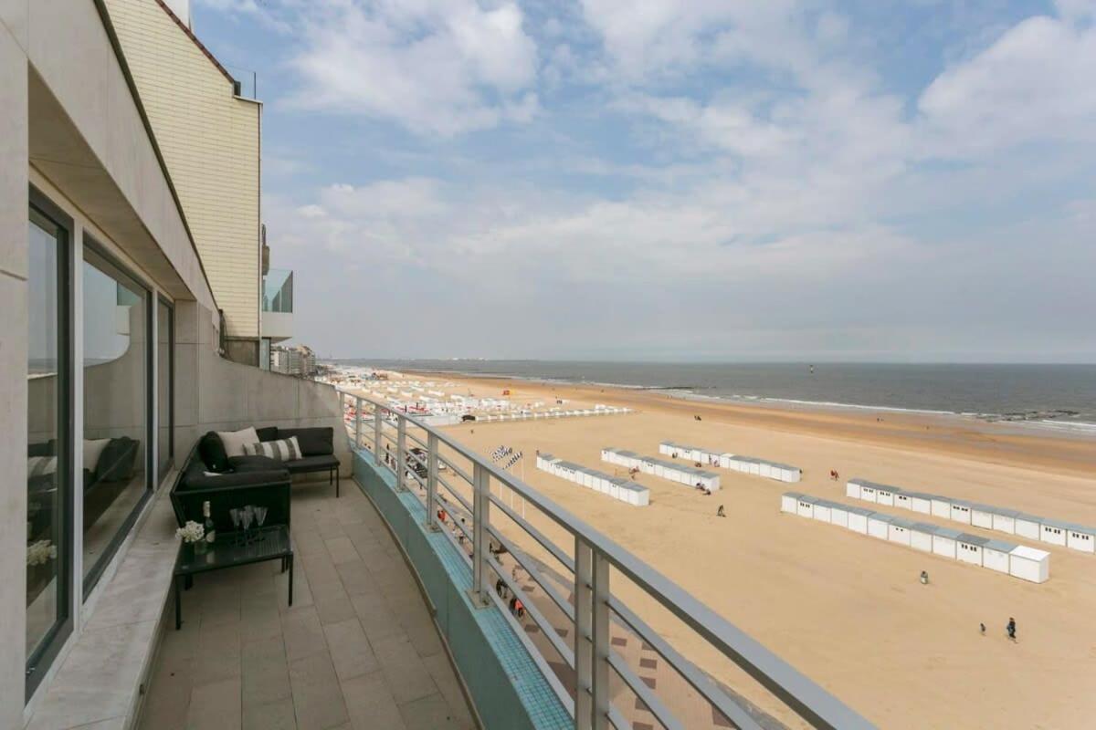 Huswell - Panoramic Seaview Apartment In 'T Zoute Knokke-Heist Exteriör bild